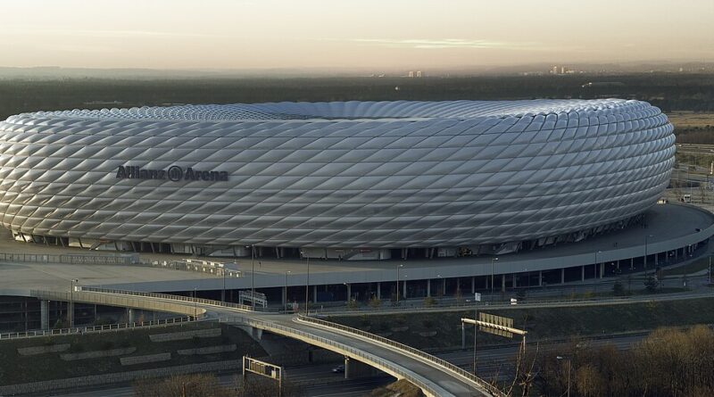 Susto en el Bayern: Kompany se desplomó en un entrenamiento y lo llevaron en ambulancia al hospital