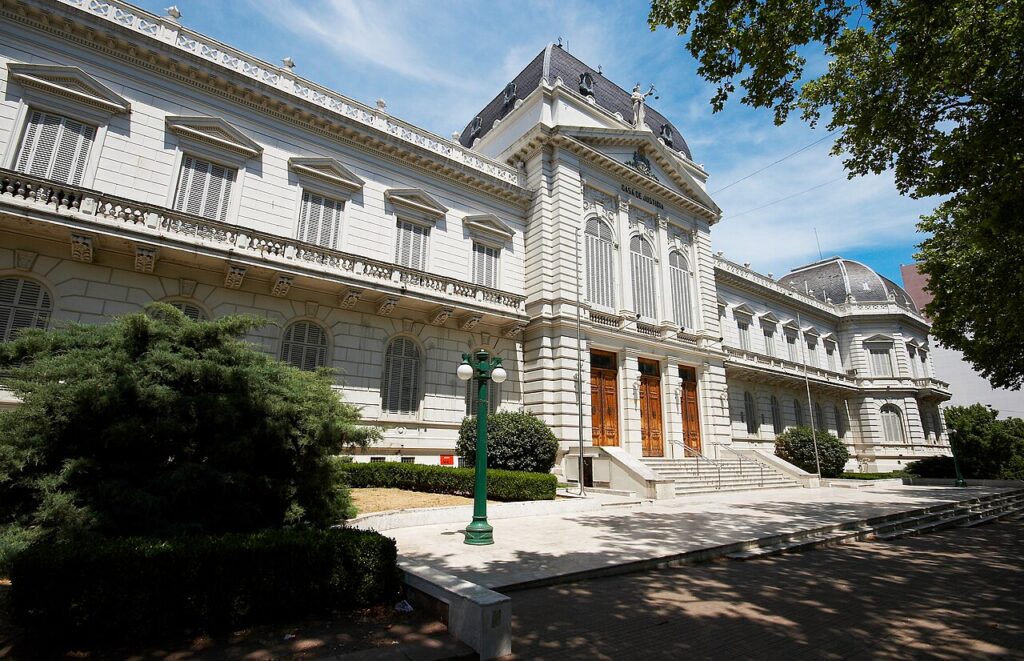 Loteos ilegales en La Plata: prisión preventiva para el dueño de Delsud y su exesposa