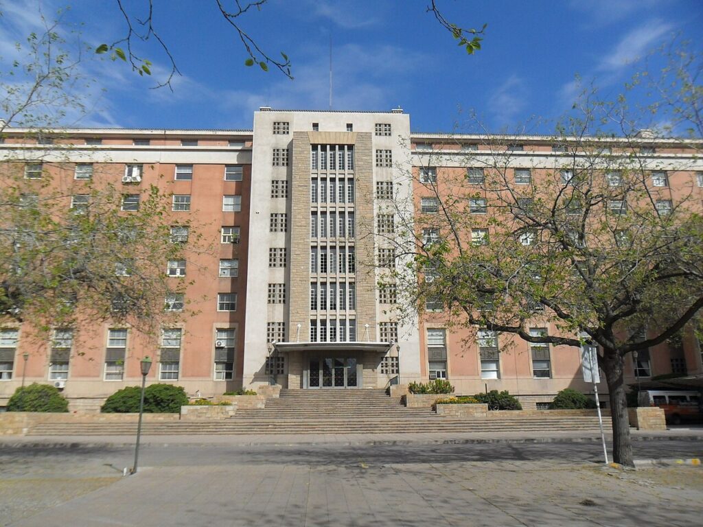 Cooperativas fantasma: el exfuncionario de Orozco imputado que nunca dejó el Estado y hoy es jefe en la Corte